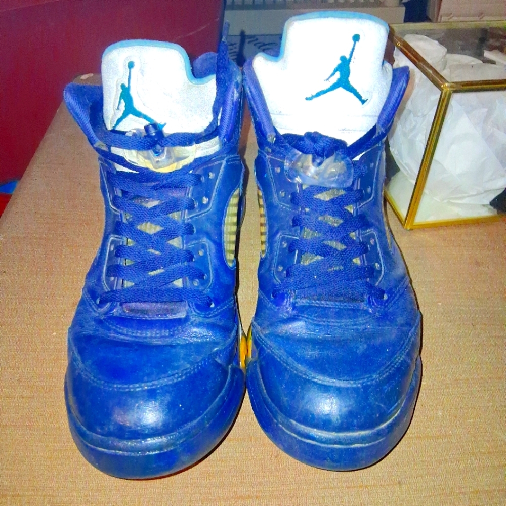 Jordan Retro5 Pre Grapes